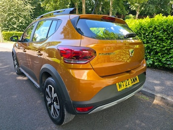 Used Dacia Sandero Stepway 2022 for sale - 78929480: Photo
