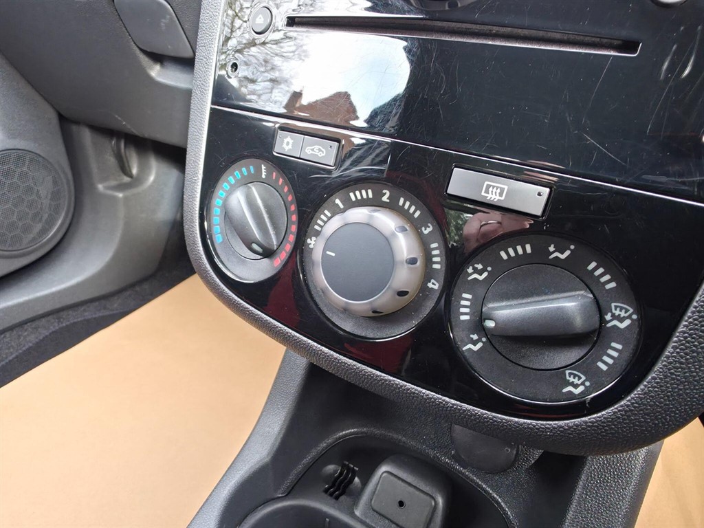 Used Vauxhall Corsa 2012 for sale - 77746349: Photo 32