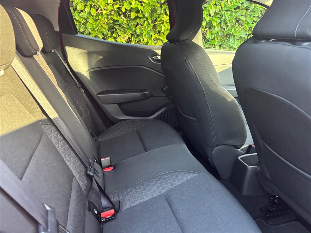 Used Renault Clio 2021 for sale - 77581691: Photo 12