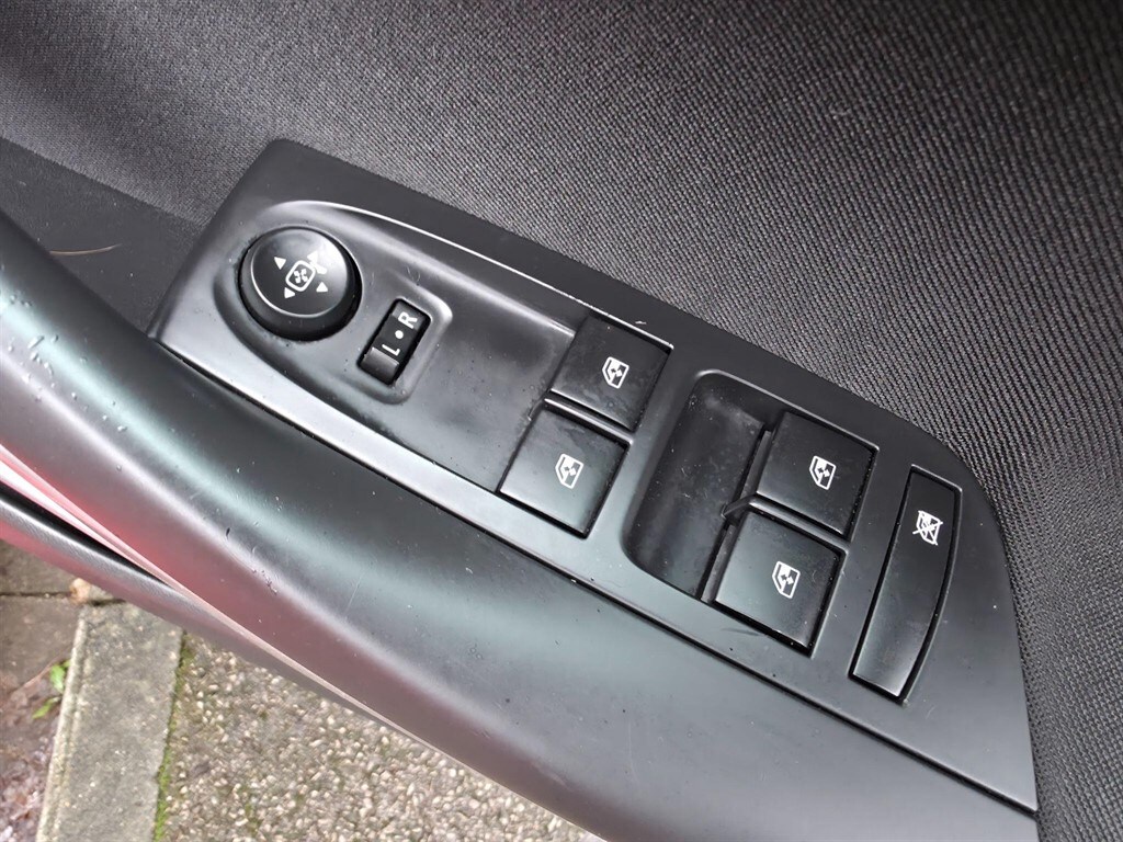 Used Vauxhall Astra 2017 for sale - 77414193: Photo 17