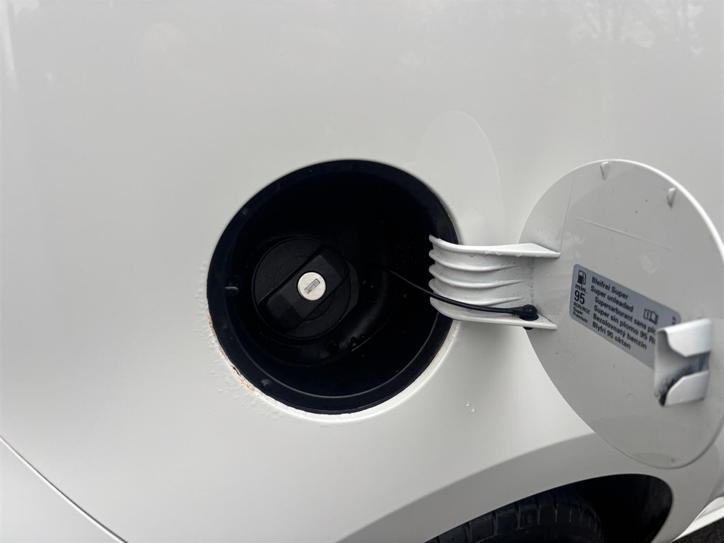 Used Volkswagen up! 2015 for sale - 77036474: Photo 14