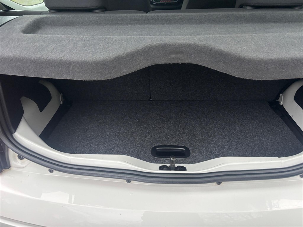 Used Volkswagen up! 2015 for sale - 77036474: Photo 21