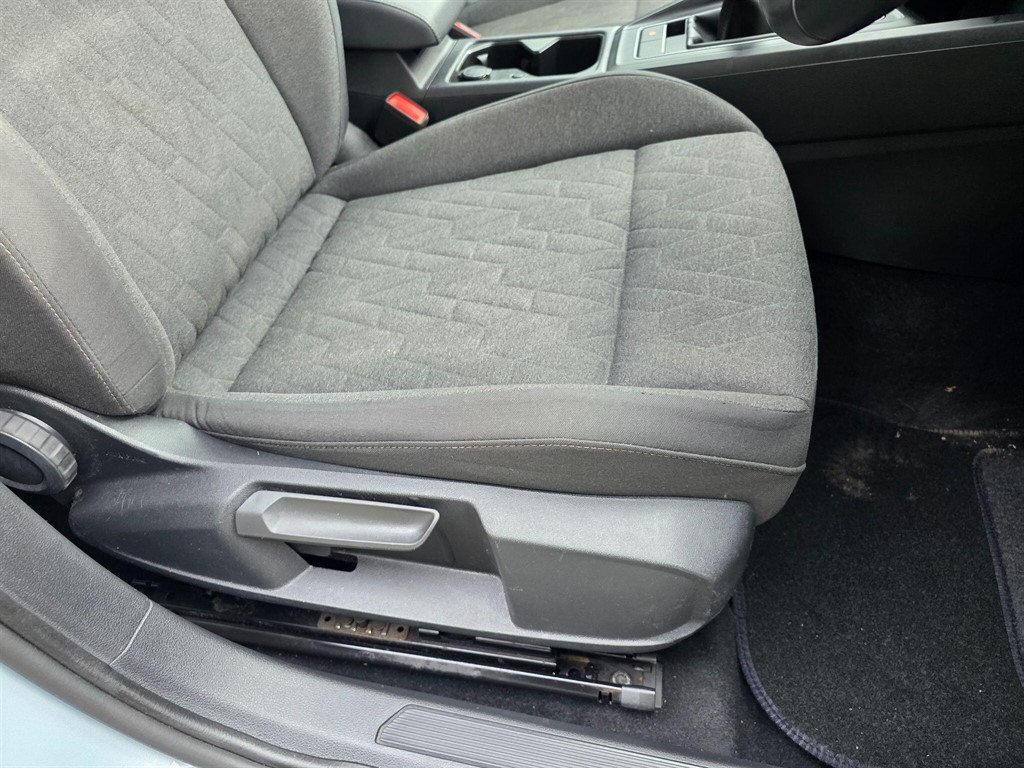 Used Volkswagen Golf 2024 for sale - 77393656: Photo 31