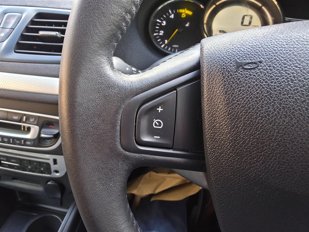 Used Renault Megane 2014 for sale - 78117045: Photo 14