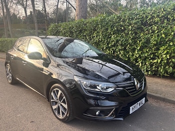 Used Renault Megane 2017 for sale - 77771503: Photo