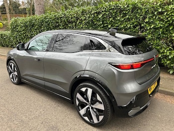 Used Renault Megane 2022 for sale - 77971953: Photo