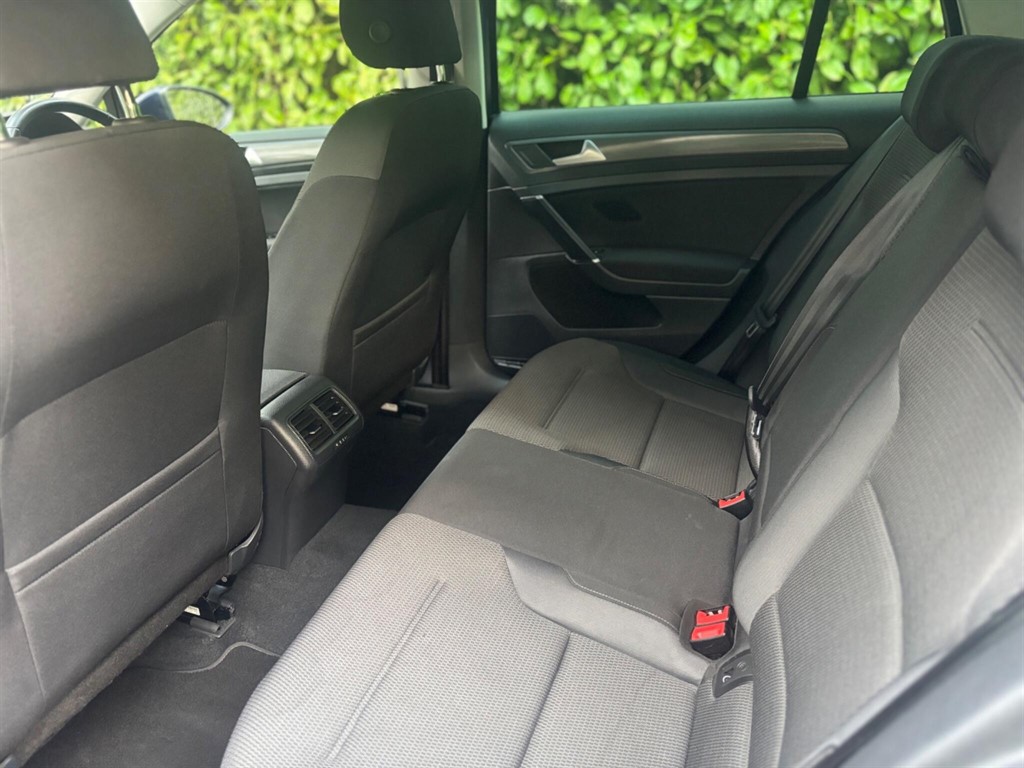 Used Volkswagen Golf 2019 for sale - 76255123: Photo 11