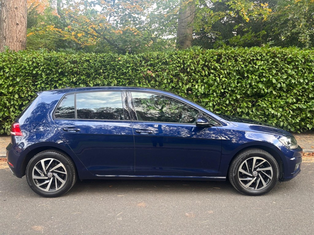 Used Volkswagen Golf 2019 for sale - 76255123: Photo 23