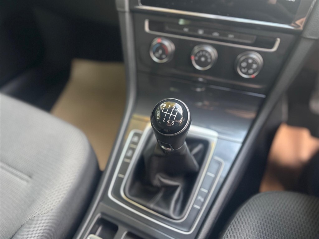 Used Volkswagen Golf 2019 for sale - 76255123: Photo 31