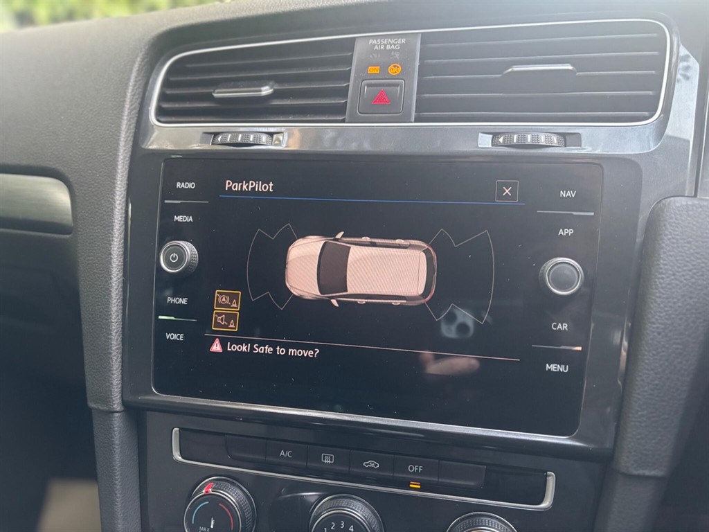 Used Volkswagen Golf 2019 for sale - 76255123: Photo 33