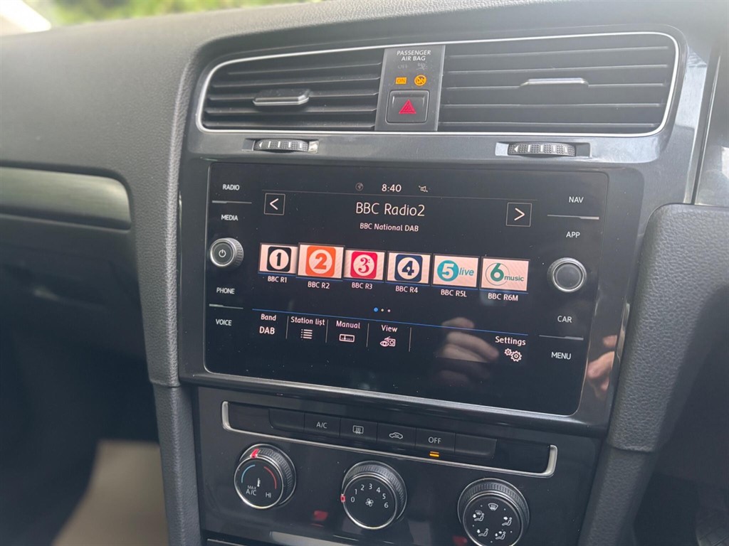 Used Volkswagen Golf 2019 for sale - 76255123: Photo 35