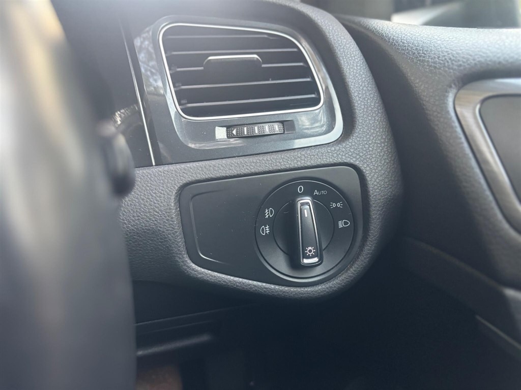 Used Volkswagen Golf 2019 for sale - 76255123: Photo 37