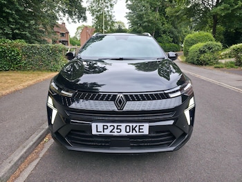 Used Renault Captur 2025 for sale - 79287388: Photo