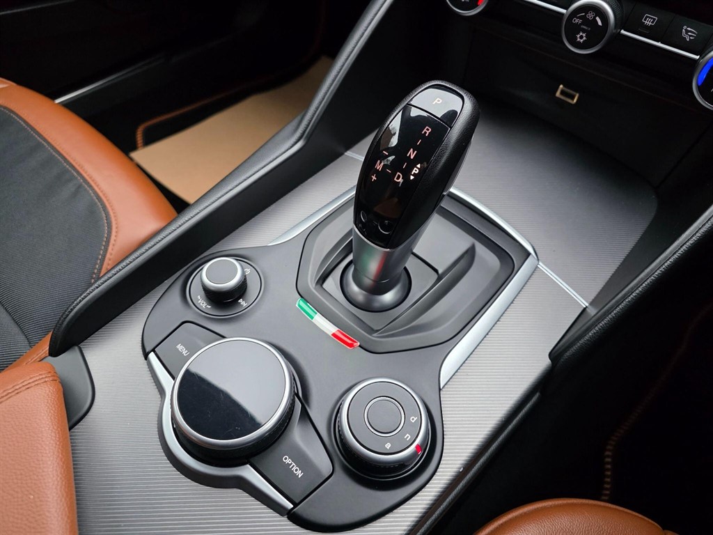 Used Alfa Romeo Giulia 2017 for sale - 76818093: Photo 11