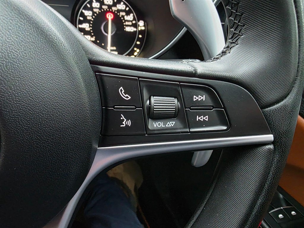 Used Alfa Romeo Giulia 2017 for sale - 76818093: Photo 18