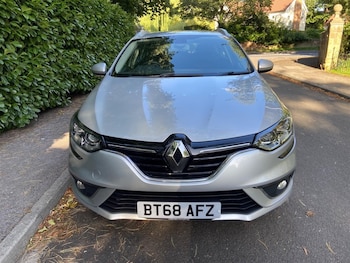 Used Renault Megane 2018 for sale - 75571917: Photo