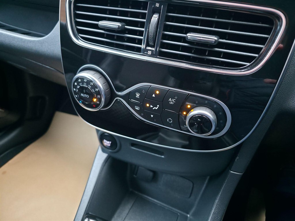 Used Renault Clio 2017 for sale - 77691173: Photo 14