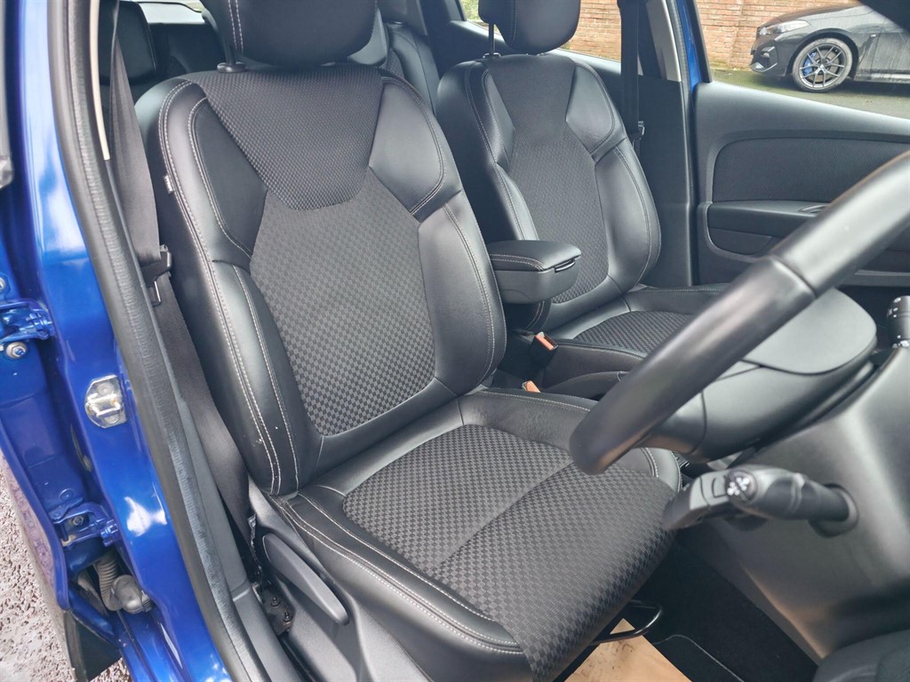 Used Renault Clio 2017 for sale - 77691173: Photo 15