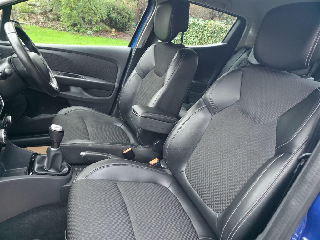 Used Renault Clio 2017 for sale - 77691173: Photo 24