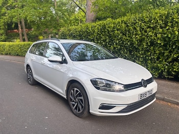Used Volkswagen Golf 2019 for sale - 78468057: Photo
