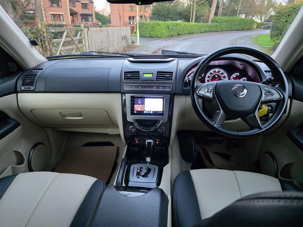 Used Ssangyong Rexton 2017 for sale - 76928326: Photo 11