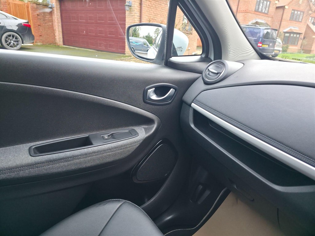 Used Renault Zoe 2022 for sale - 77545489: Photo 36