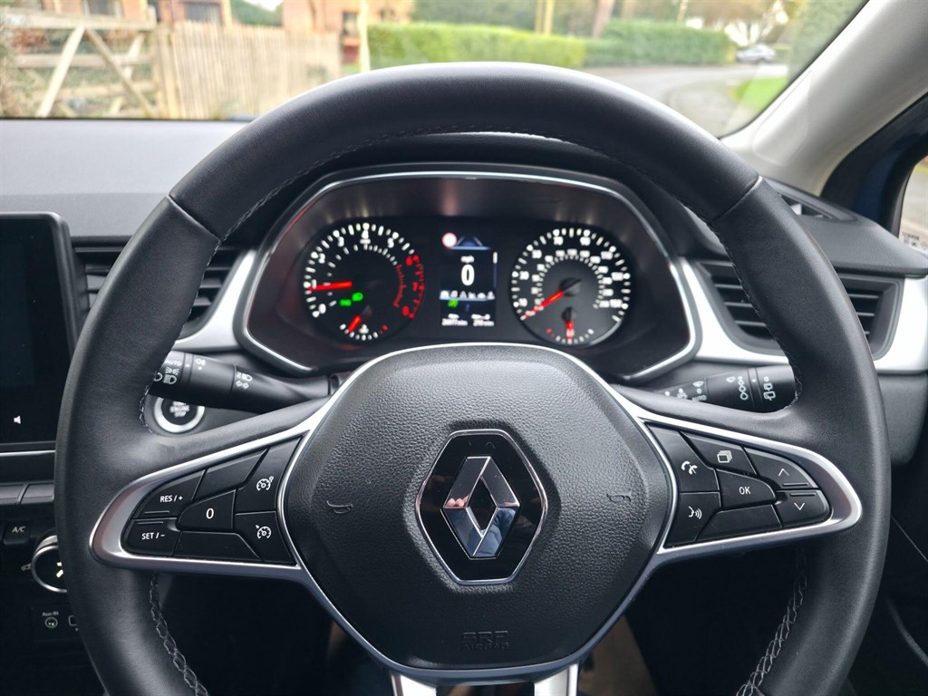 Used Renault Captur 2020 for sale - 77160853: Photo 32