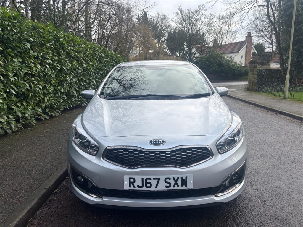 Used Kia Ceed 2018 for sale - 77653363: Photo 2