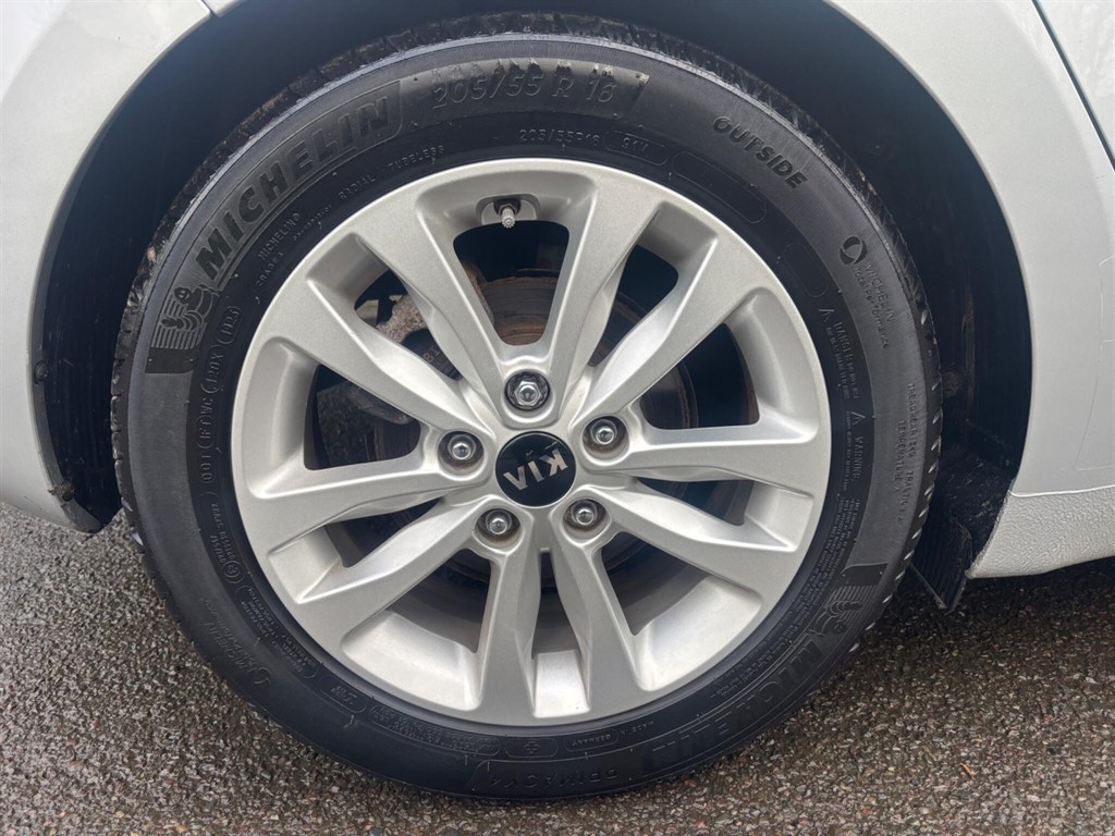 Used Kia Ceed 2018 for sale - 77653363: Photo 25