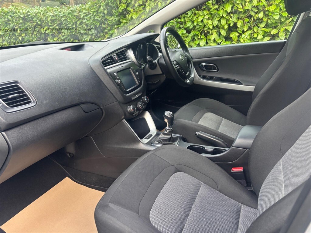 Used Kia Ceed 2018 for sale - 77653363: Photo 32