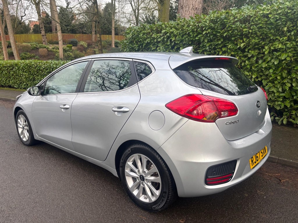 Used Kia Ceed 2018 for sale - 77653363: Photo 4