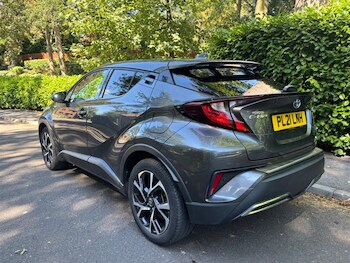 Used Toyota C-HR 2021 for sale - 75570433: Photo