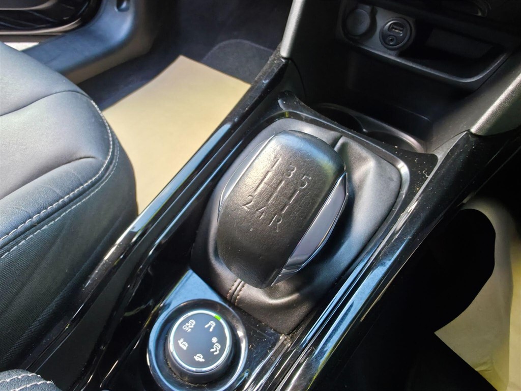 Used Peugeot 2008 2018 for sale - 76842393: Photo 10