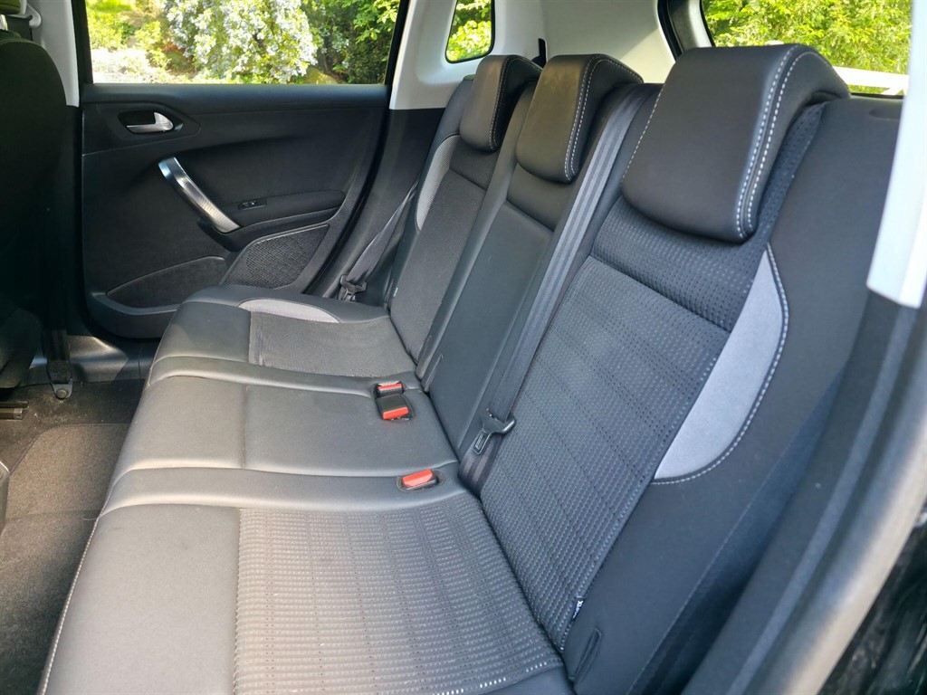 Used Peugeot 2008 2018 for sale - 76842393: Photo 16