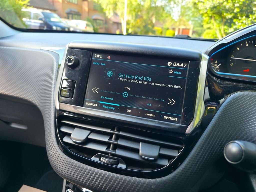 Used Peugeot 2008 2018 for sale - 76842393: Photo 25