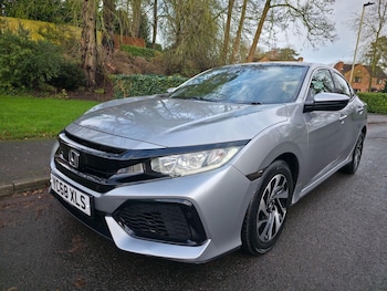 Used Honda Civic 2018 for sale - 76960404: Photo