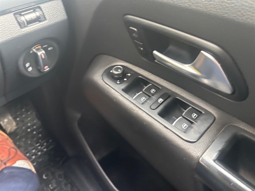Used Volkswagen Amarok 2017 for sale - 76428405: Photo 27