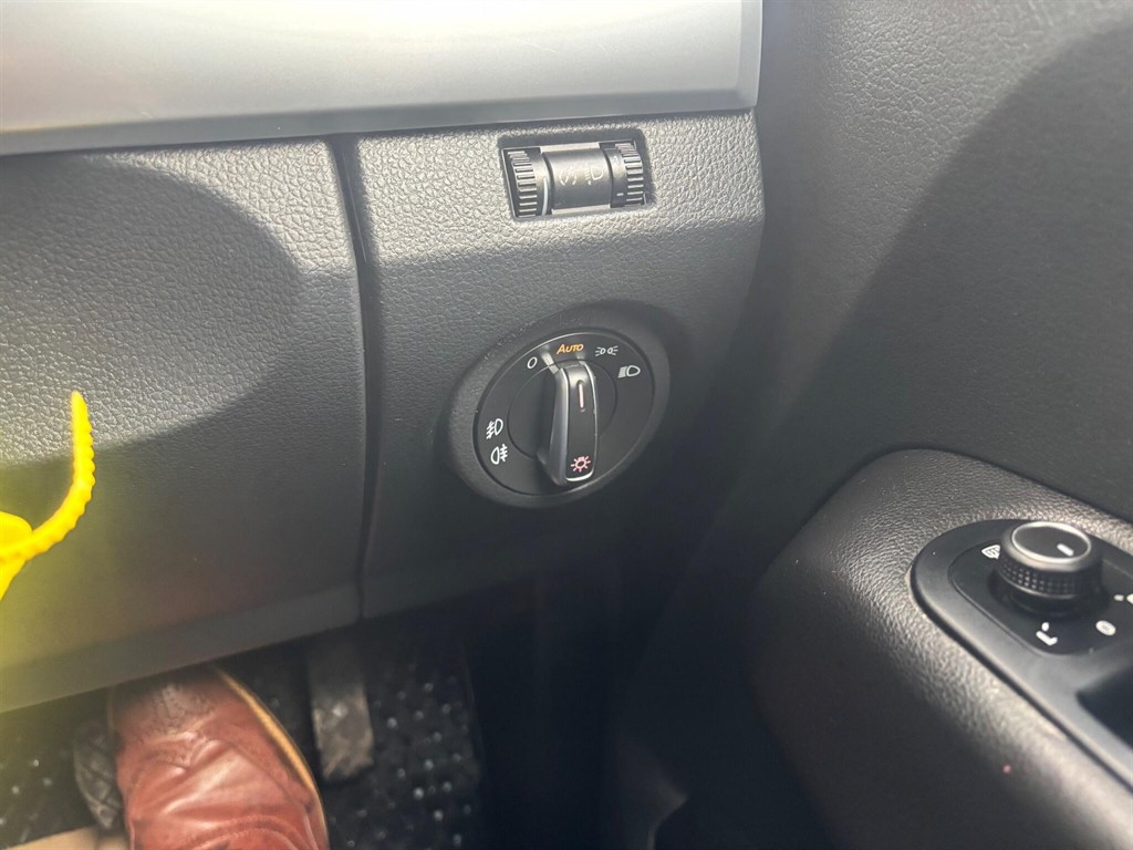 Used Volkswagen Amarok 2017 for sale - 76428405: Photo 28