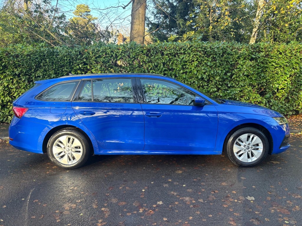 Used Skoda Octavia 2021 for sale - 76696723: Photo 2