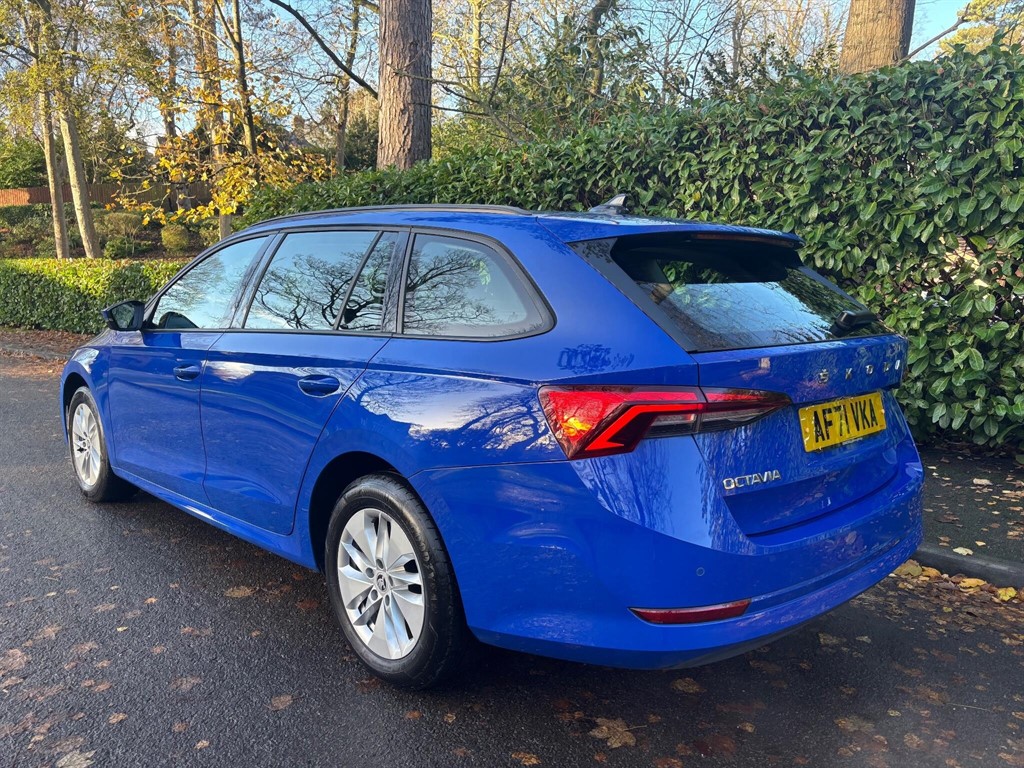 Used Skoda Octavia 2021 for sale - 76696723: Photo 3