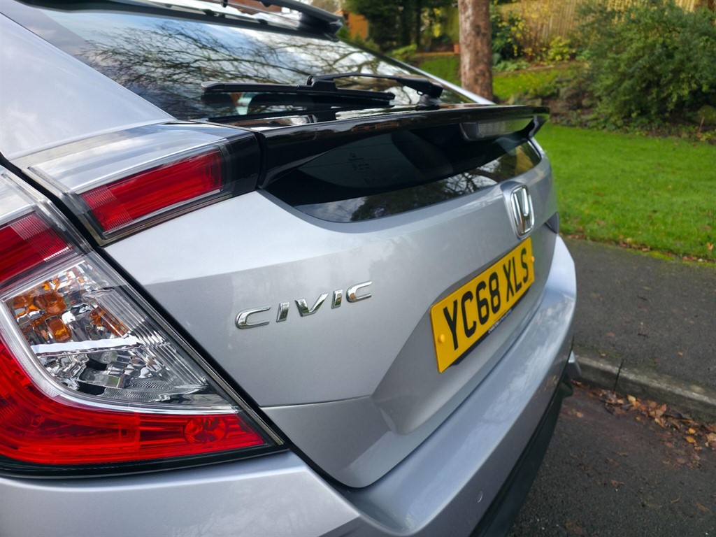 Used Honda Civic 2018 for sale - 77235664: Photo 32