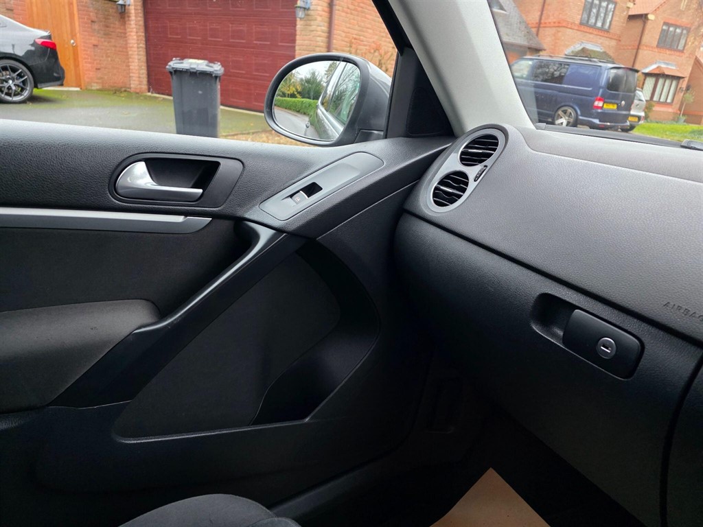 Used Volkswagen Tiguan 2015 for sale - 76722479: Photo 33