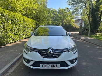 Used Renault Megane 2017 for sale - 78456826: Photo