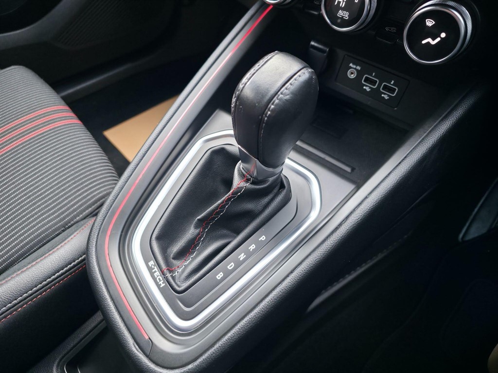 Used Renault Clio 2021 for sale - 76960366: Photo 12