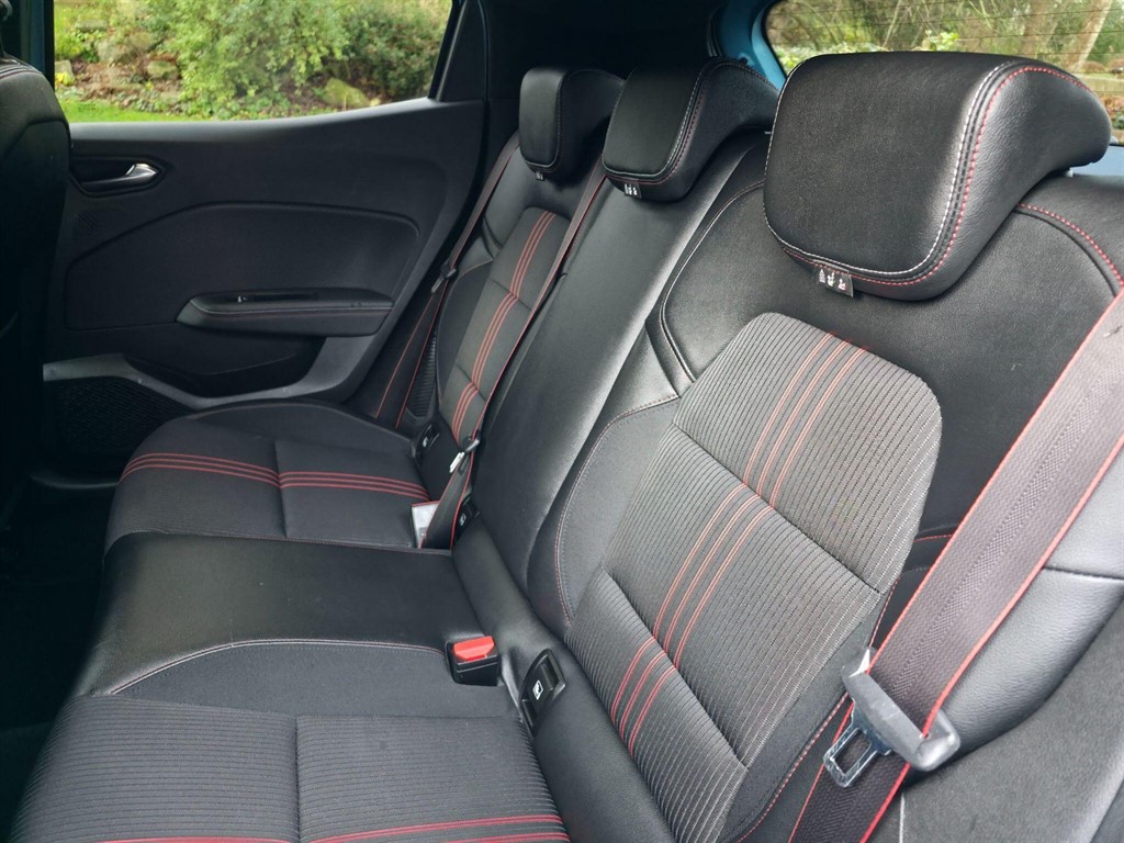 Used Renault Clio 2021 for sale - 76960366: Photo 18