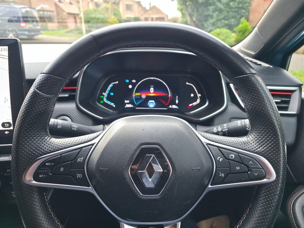 Used Renault Clio 2021 for sale - 76960366: Photo 30