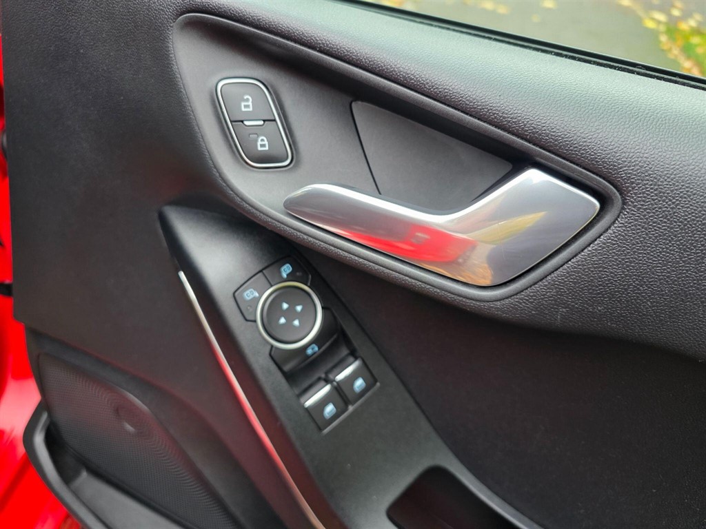 Used Ford Fiesta 2018 for sale - 76615916: Photo 19