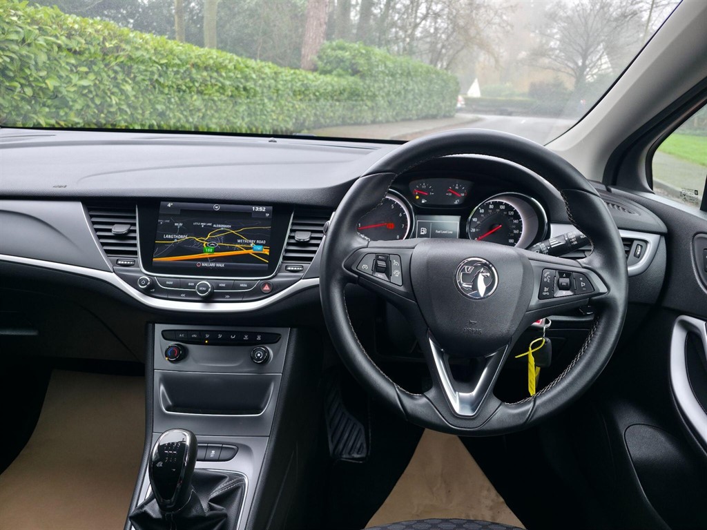 Used Vauxhall Astra 2017 for sale - 77354016: Photo 12