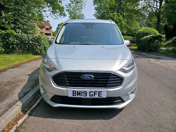 Used Ford Grand Tourneo Connect 2019 for sale - 76100083: Photo 2