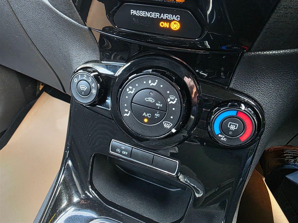 Used Ford Fiesta 2013 for sale - 76494170: Photo 30